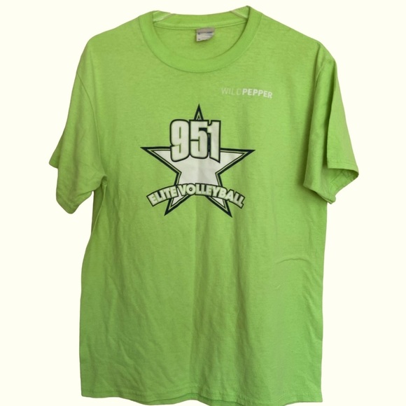 Elite Volleyball Short Sleeve T-Shirt Wild Pepper. Green. Size Medium. - Picture 1 of 5